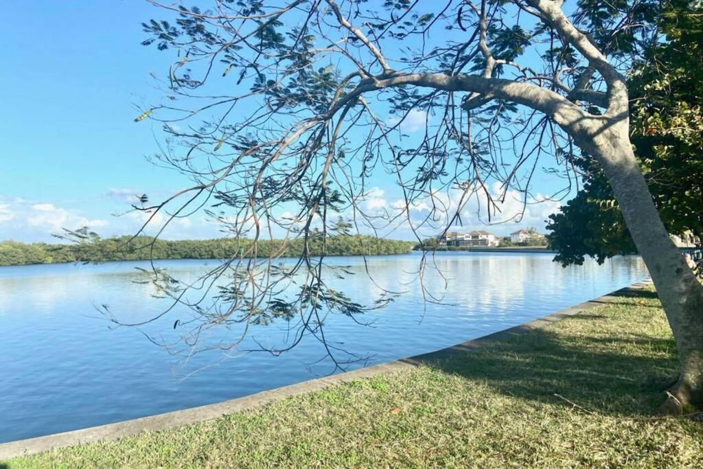 Riverview, Studio 507, Beach Steps Away!+Pool+Wifi 拉斯金 外观 照片